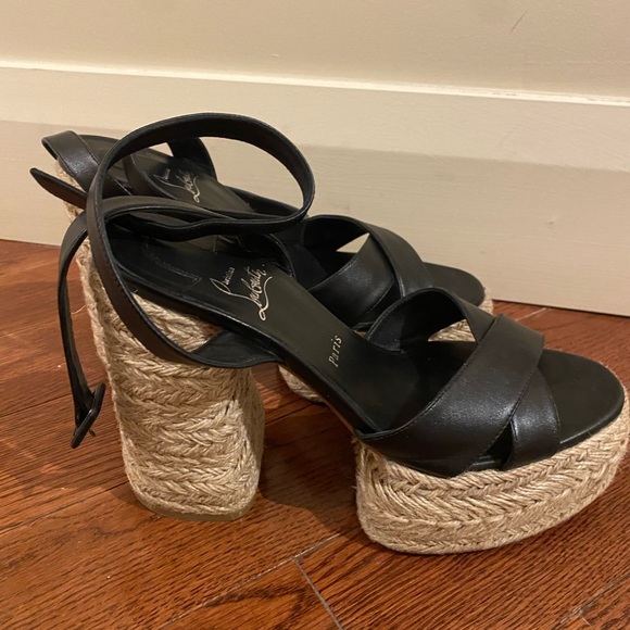 Louboutin Super Mariza - Picture 1 of 9